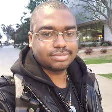 Fait amusant : en fait, je n'aime pas du tout le rose. Tout ce que je  possède est bleu.