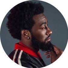 マキ (@zigzagmaki)