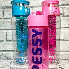 Some More Bottles Made Over The Weekend Hydrateme Hydrate Personalised Personalisedbottle Personlisedgift Kidsbottles Water Bottle Etsy Uk Water Bottle