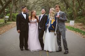 The popular girls dating the popular guys 3. American High School Prom What S It All About Ef High School Exchange Year 14 18 Anos Ef