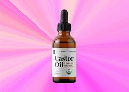 Who can use castor oil on their hair? 7 Beauty Benefits Of Castor Oil Purewow