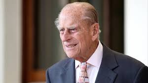 Prinz philips wagen ist in einem ferienort der britischen royals mit einem anderen auto kollidiert. Prinz Philip Ist Jetzt 98 Das Sind Die 9 Geheimnisse Seines Lebens