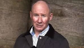 Baineann muintir Gavin le Dev country! a deir Jim