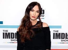 Aug 05, 2020 · megan fox has given her heart to machine gun kelly. Megan Fox Addresses Fake Viral Instagram Post About Masks The Independent