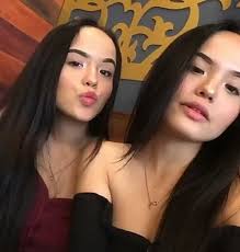 Индонезия добавлен 3 сен 2017. 10 Potret The Connell Twins Si Kembar Selebgram Yang Seksi Abis