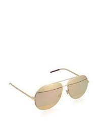 La maison de couture se distingue par une grande inventivité teintée d'une pointe d'impertinence. Epingle Sur Promo Amazon