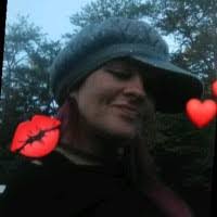 Michelle Colyer's Instagram, Twitter & Facebook