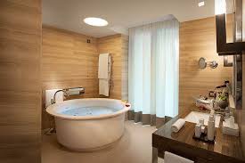 Trattamento esfoliante 30 minuti, massaggio thai a scelta 50 minuti, massaggio thai viso 30 minuti, massaggio thai piedi 30 minuti. Camere Con Spa Hotel Cavour