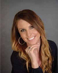 Kelley Carr's Instagram, Twitter & Facebook