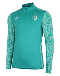 There is a restaurant serving french cuisine, and free private parking is available. Werder Bremen 20 21 Half Zip Top Werder Bremen Umbro