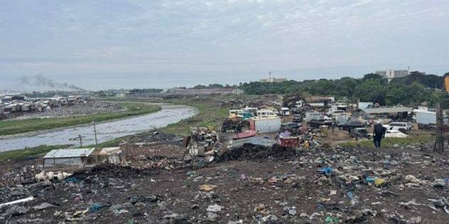 Korle Lagoon slum to be transformed into high-rise container housing Minister for Local Government, Chieftaincy and Religious Affairs, Mahama Ayariga, has announced plans to transform the slum along the Korle Lagoon in