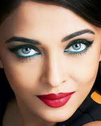 Maybe you would like to learn more about one of these? No One Reach Her Beauty She S Beyond Barbie Doll So Adorable Pretty Aishwaryaraibachchan Aishwarya Rai Makeup Aishwarya Rai Beauty Eyes
