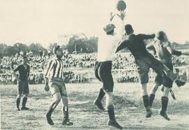 Média související s rokem 1931. Arbeiterfussball De Olympia 1931