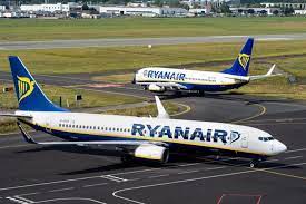 Naissance et déploiement de l'armée de l'air Ryanair Lance Minorque Au Depart De Marseille Et Bordeaux