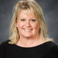 Kami Campos's Instagram, Twitter & Facebook