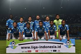 Moment persib vs persija pada lanjutan gojek liga 1 2018 yang bertanding di stadion gelora bandung lautan api (gbla). Sebanyak 34 000 Tiket Disiapkan Untuk Laga Persib Vs Persija Okezone Bola