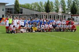 Swampchef chico, sohn eines italienischen einwanderers und einer schwarzwälderin, hat ein recht ambivalentes verhältnis zum italienischen. 1 Alpencup In Sinsheim