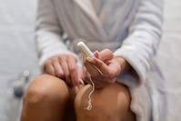 Für die backstuben außerhalb der eigenen. Die Hohle Der Lowen Handschuh Fur Menstruation Pinky Wird Infrage Gestellt Fit For Fun