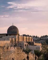 Released in 2010, it is currently available in 25 languages. Al Aqsa Mosque During Sunrise Temple Mount Jerusalem Jerusalem Holyland Israel Islam Photography Travel Natgeotravel N Gambar Langit Perjalanan