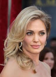 Angelina Jolie As A Blonde By Undertheearth On Deviantart Angelina Jolie Blonde Angelina Jolie Hair Angelina Jolie Photoshoot