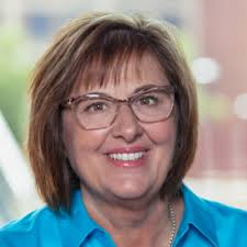 Please join us in congratulating Tara Pennell, Hooker Furnishings' Vice  President of Customer Relationship Management as the recipient of our 2023  Susan Dunford Award! 🏆 Celebrating the many…