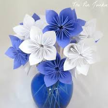 Use This Easy Paper Folding Technique To Make Beautiful Paper Flowers Paper Origami Flowers Paper Flowers Diy Paper Flower Tutorial