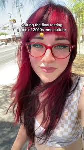 Abbey Dayton's Instagram, Twitter & Facebook