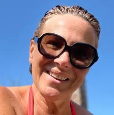 🎉 Événement dédicace à Cultura Montivilliers ✍️✨ Je suis ravie de vous  annoncer que je serai en séance de dédicace de mon livre Messagère de  lumière 📖 📅 Samedi 4 octobre 2025