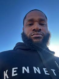 Anybody in Roseville Minnesota wanna hang out?