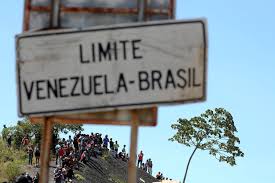 O brasil reabriu a fronteira norte, no estado de roraima, com a venezuela, um dia depois de a polícia ter bloqueado a passagem de venezuelanos para cumprir a decisão de um juiz federal. Venezuela Reabre Fronteira Com Brasil Depois De 77 Dias De Bloqueio Veja