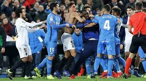 Uros racic juega su 1º partido en el torneo (1ª vez que actua como suplente utilizado). Atrocious Scenes At The End Of Valencia And Getafe As Com