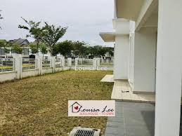 The serviced apartment is made up of 1 block housing only 443 units. Damai Residence Kemuning Utama Kota Kemuning Corner Lot 2 Sty Terrace Link House 4 Bedrooms For Sale Iproperty Com My
