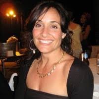 Sara Mineo's Instagram, Twitter & Facebook