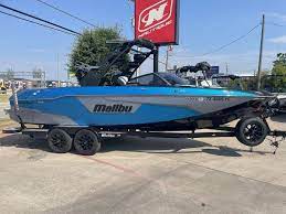 5.7 magnum v8 265hp 495 hours on the new engine. Malibu25 Lsv Kaufen Boats Com