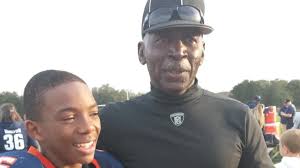 Bijan Robinson Parents: Meet Mom LeMore Saul Who Raised Him With His  Grandparents