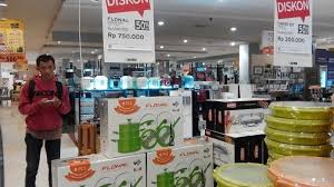 Jual peralatan rumah tangga terlengkap. Harga Satu Set Peralatan Memasak Flonal Ini Didiskon 50 Persen Di Informa Solo Paragon Mall Tribun Solo