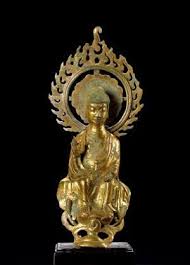 铜鎏金弥勒坐像创作年代东魏尺寸高28cm 估价3 000 000 3 800 000 hkd 作品分类佛教文物其它作品描述公元534年北魏皇朝分裂为东魏和西魏两部 高欢立元善见为帝 史称东魏 占据今河南 山西 河北地区 并迁都邺 buddha statue spiritual art statue