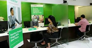 Asuransi manulife penipu banyak pemegang polis, karena ketidaktahuan isi polis di asuransi, menganggap premi yang sudah dibayar tidak kembali adalah penipuan dari perusahaan asuransi. Manulife Luncurkan Mission Guna Lengkapi Kenyamanan Hidup Nasabah