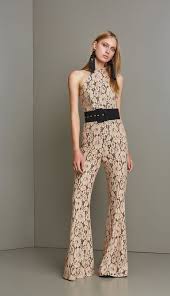 Esse vestido black da skazi foi escolhido para um jantar, e mais adequado e belo não poderia ser, afinal eles nunca pecam na qualidade e acabamento das peças. Macacao Renda Mac28241 Jf Skazi Moda Feminina Roupa Casual Vestidos Saias Mulher Moderna Ideias Fashion Vestidos Moda Feminina