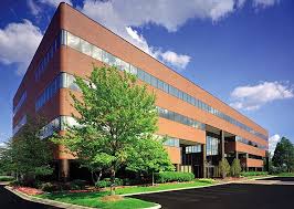 Franklin Center 29100 Northwestern Highway Southfield Mi 48034 Office 4 Story House Styles Outdoor Outdoor Decor
