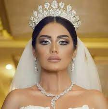 Pin By Tugba On Aa Wedding Hairstyles Elegant Makeup Gorgeous Makeup