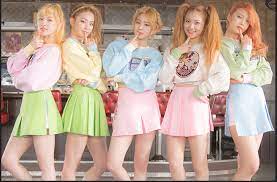 Check out our red velvet kpop selection for the very best in unique or custom, handmade pieces from our shops. Red Velvet Kpop Korean Pop Wiki Fandom