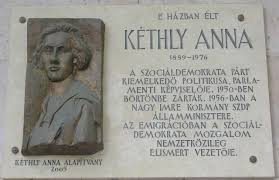 Anna nagy (born 1965) is a hungarian journalist. Aki Fel Az Menjen Cukraszkisasszonynak Kethly Anna Elete Es Munkassaga Nokert Hu