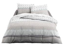 Parure Housse De Couette 240x220 Cm 2 Taies Zip Pas Cher C 39 Est Sur Conforama Fr Large Choi Parure De Lit Housse De Couette Parure Housse De Couette