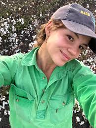 What remote work opportunities with accommodation are available in  Australia?