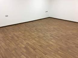 الفينيل او ما يعرف بمشمع الأرضيات هو Eleganza اليغانزا Facebook