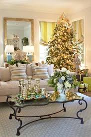 Here's 29 ways to decorate your home for christmas 2020 without breaking the bank. 83 Dreamy Christmas Living Room Decor Ideas Digsdigs