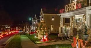 Mcadenville U S A Mcadenville Is Famous For The Thousands Of Christmas Lights That Adorn The Town S Trees Christmas Town Christmas Lights 50 Christmas