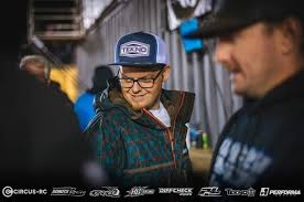 Shaun Kirkman's Instagram, Twitter & Facebook