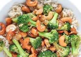 La Recette De Saute De Brocoli Aux Noix De Cajou Vegane Et Facile A Faire Healthy Recipes Vegetarian Recipes Food